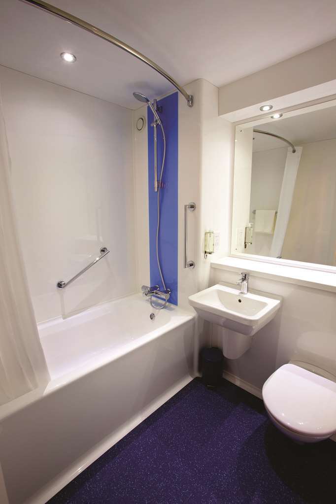Travelodge Redhill Redhill  Cameră foto