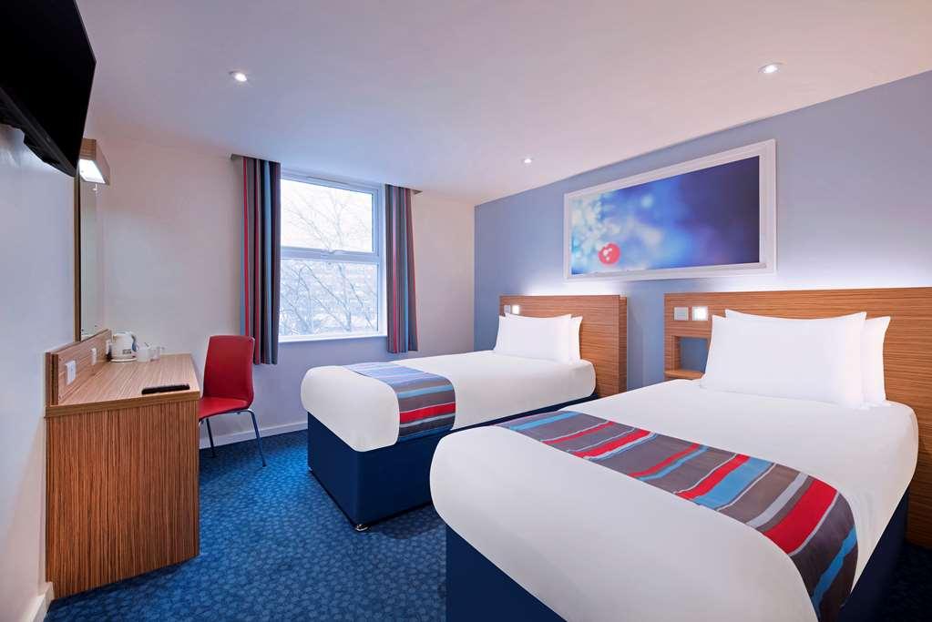 Travelodge Redhill Redhill  Cameră foto